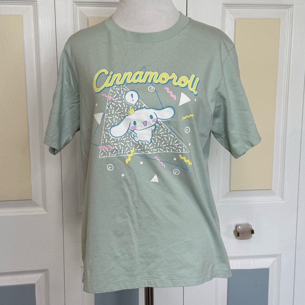 Sanrio Cinnamaroll Light Green Short Sleeve Tee Graphic Design Hello‎ Kitty Sz M